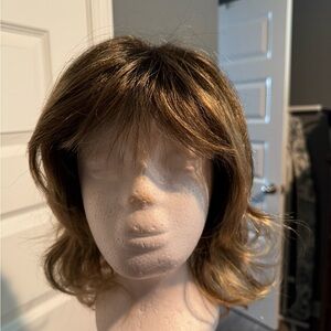 Paula Young wig “Dee”
